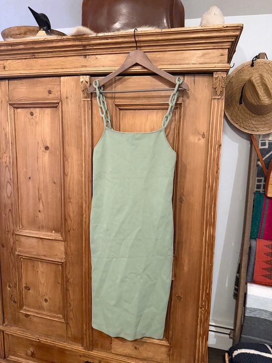 Alice + Olivia Alina Dress - Picture 2 of 8